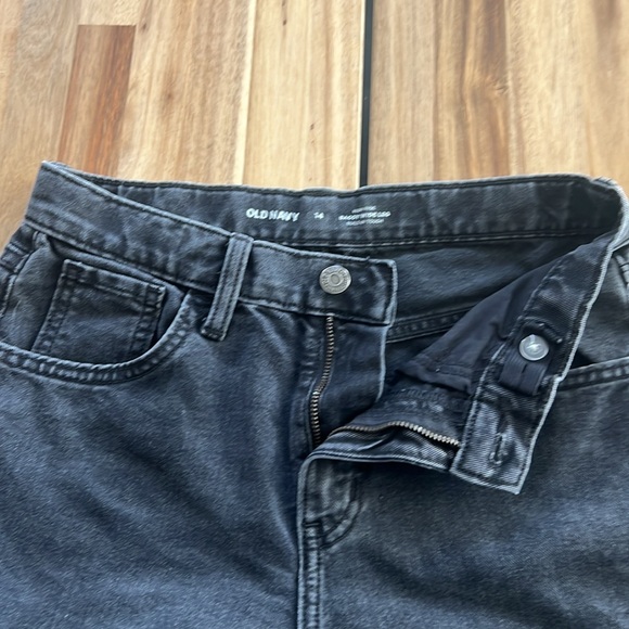 New, never worn, Old Navy High-Waisted Baggy Wide-Leg Jeans for Girls size 14. - Picture 5 of 15